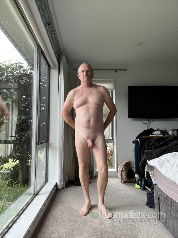 tomschc1 nudist picture