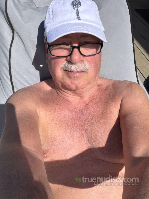 nudeyrudy_wc3703 nudist picture