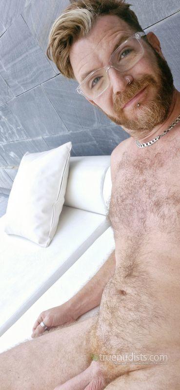 jonboi85 nudist picture