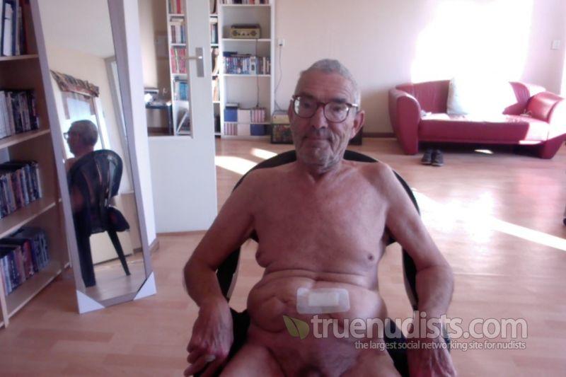 Bobske nudist picture