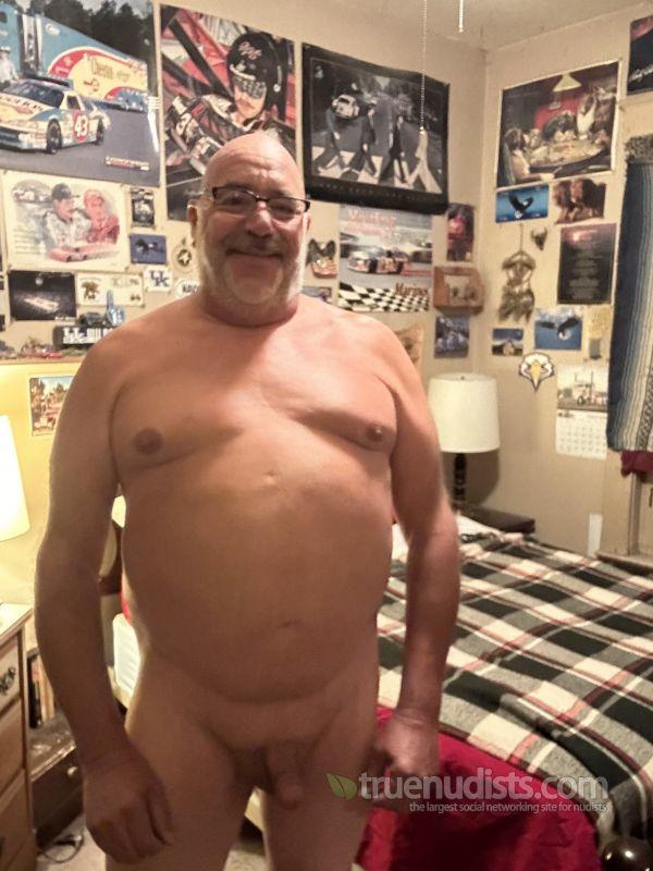 naturist_ue6651 nudist picture
