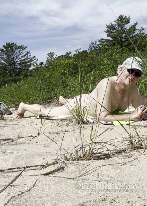 WINaturistGuy nudist picture