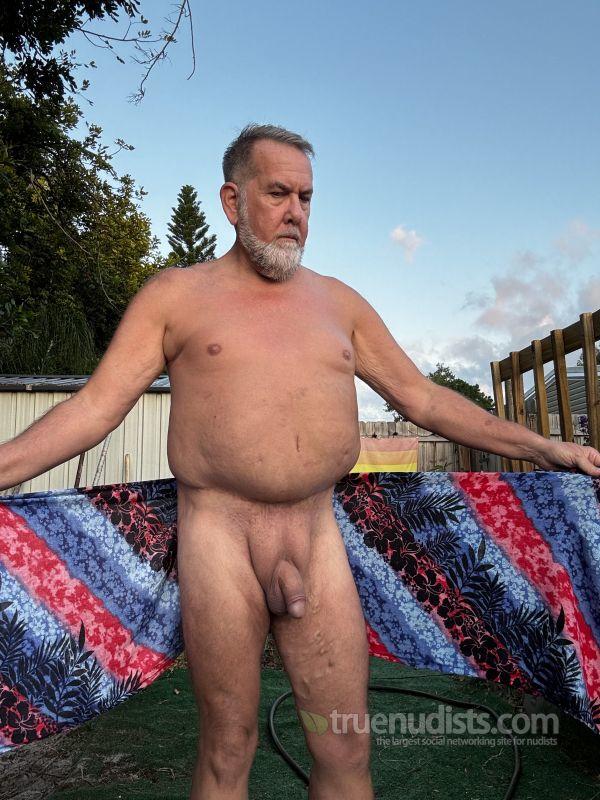 mikee1966 nudist picture
