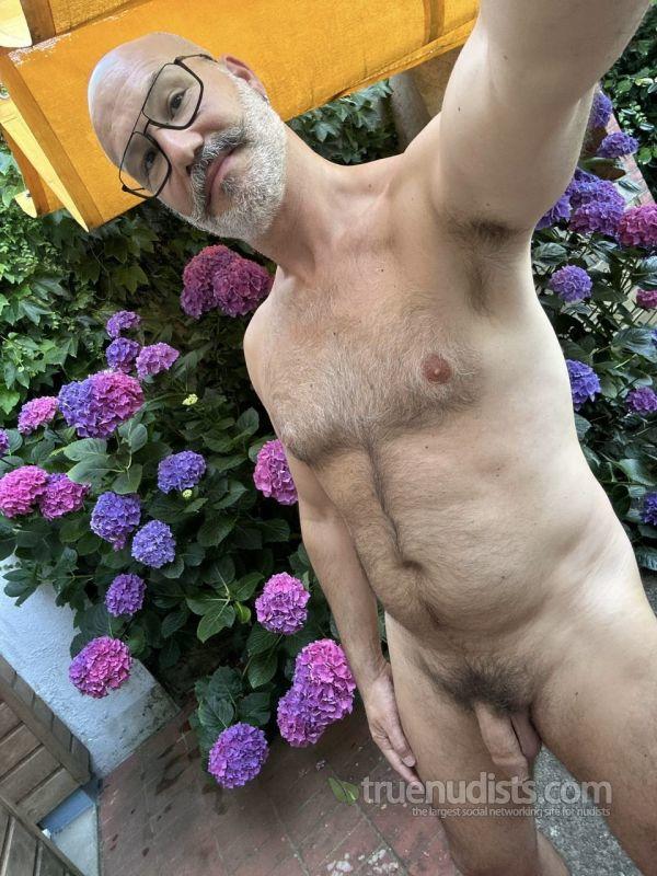 Krlo44 nudist picture