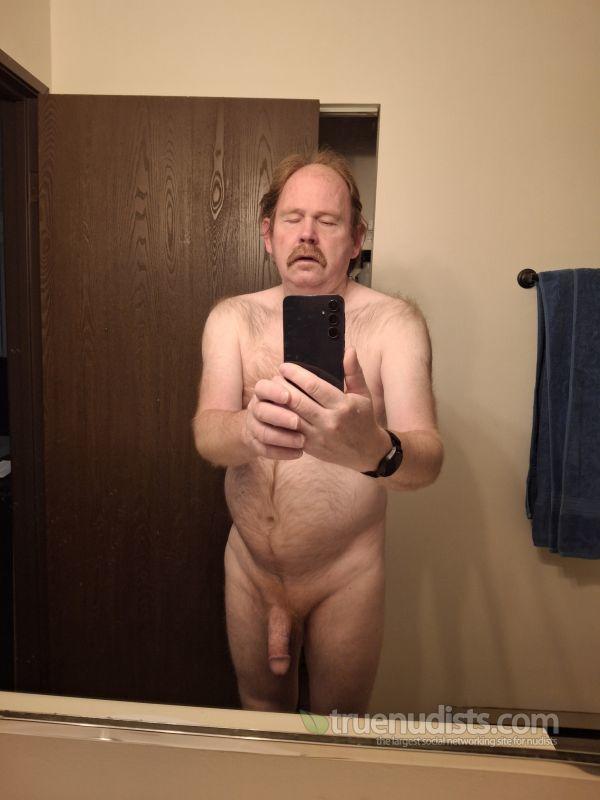 Donvan52 nudist picture