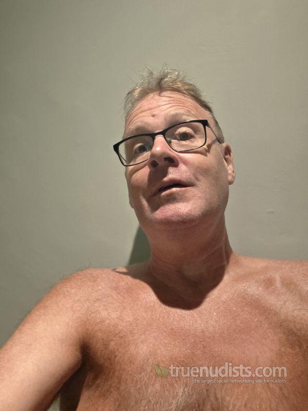 Rainbow nudist picture