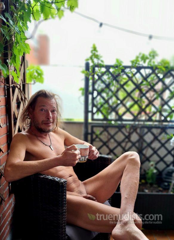 Michael0472 nudist picture