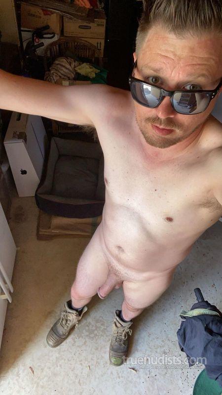 Jimbo1485 nudist picture