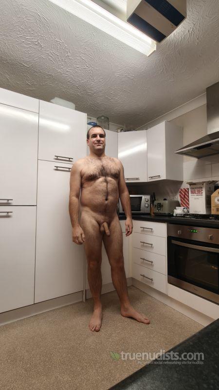 Robj1982 nudist picture