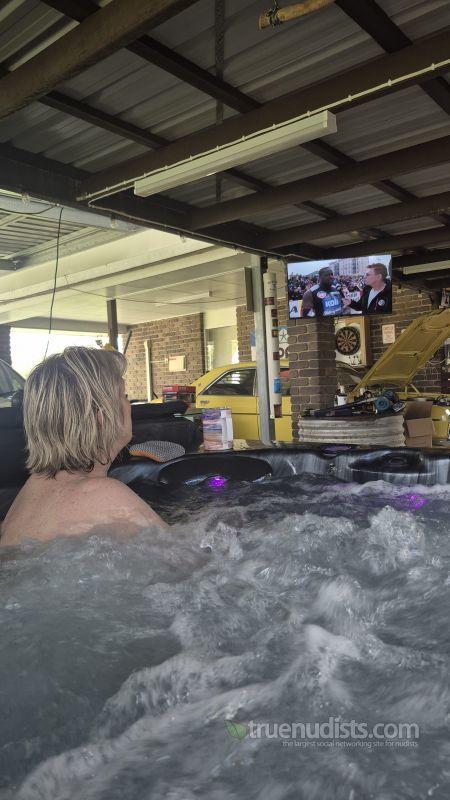 YeppoonCouple nudist picture