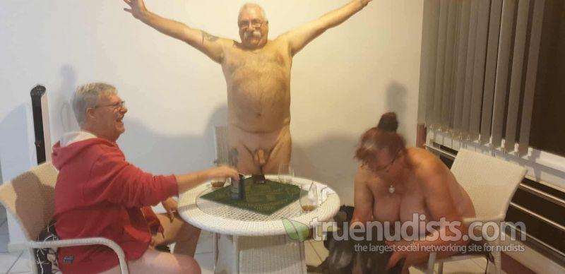 sacouple nudist picture