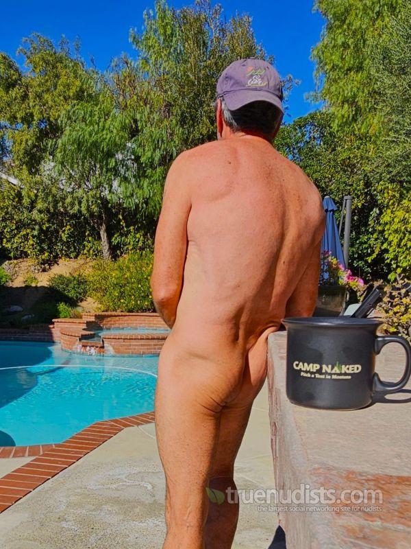 beachbum555calif nudist picture