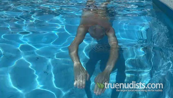 BareBearUK nudist video