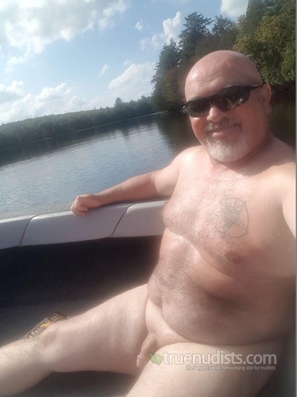 madscotsman nudist picture