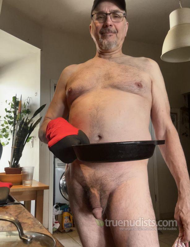 Brooklyn77 nudist picture