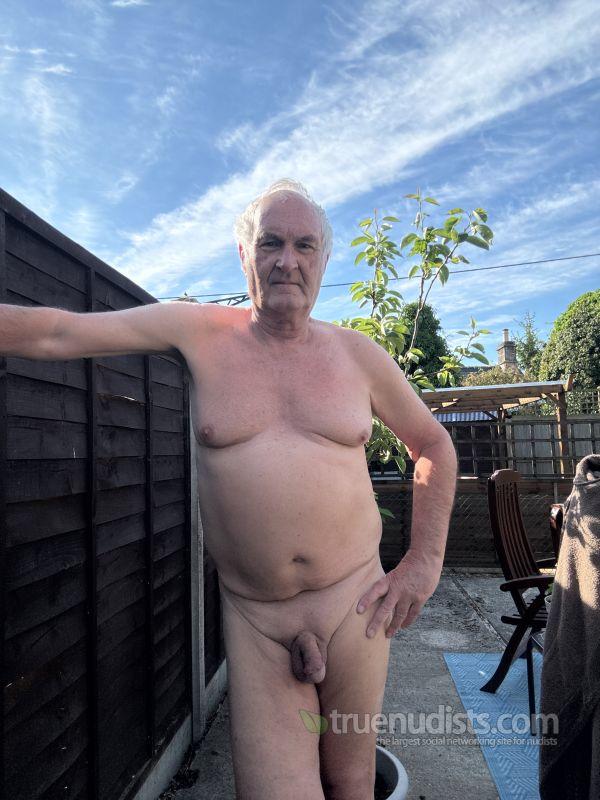 Wiltsbinudist nudist picture