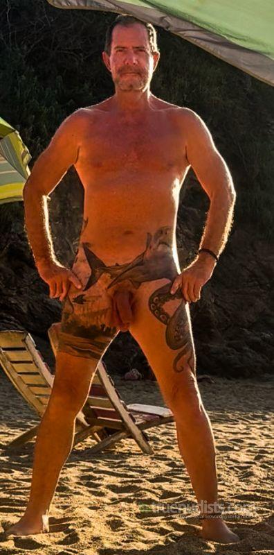 JA1263 nudist picture