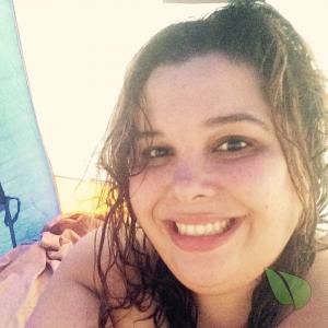 Solo nudists staying in