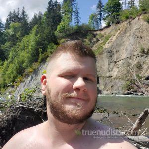 One nudist out and about