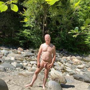 A nudist outside