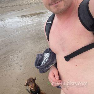 A nudist out and about