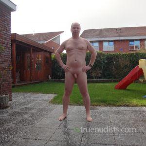 One nudist out and about